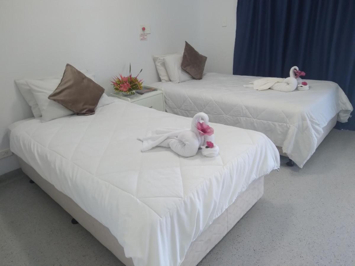 Crossroads Hotel Lae Omili Kültér fotó