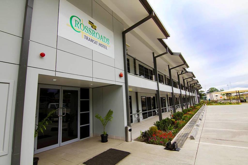 Crossroads Hotel Lae Omili Kültér fotó