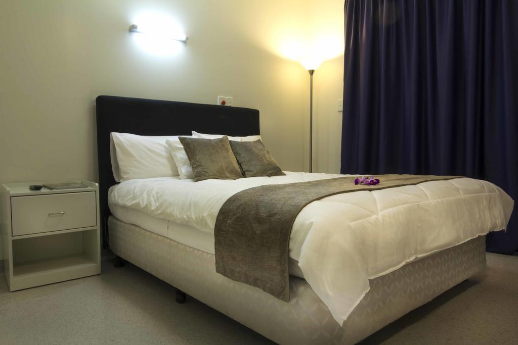 Crossroads Hotel Lae Omili Kültér fotó